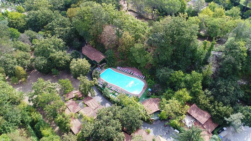 Seven Hills Village Campeggio