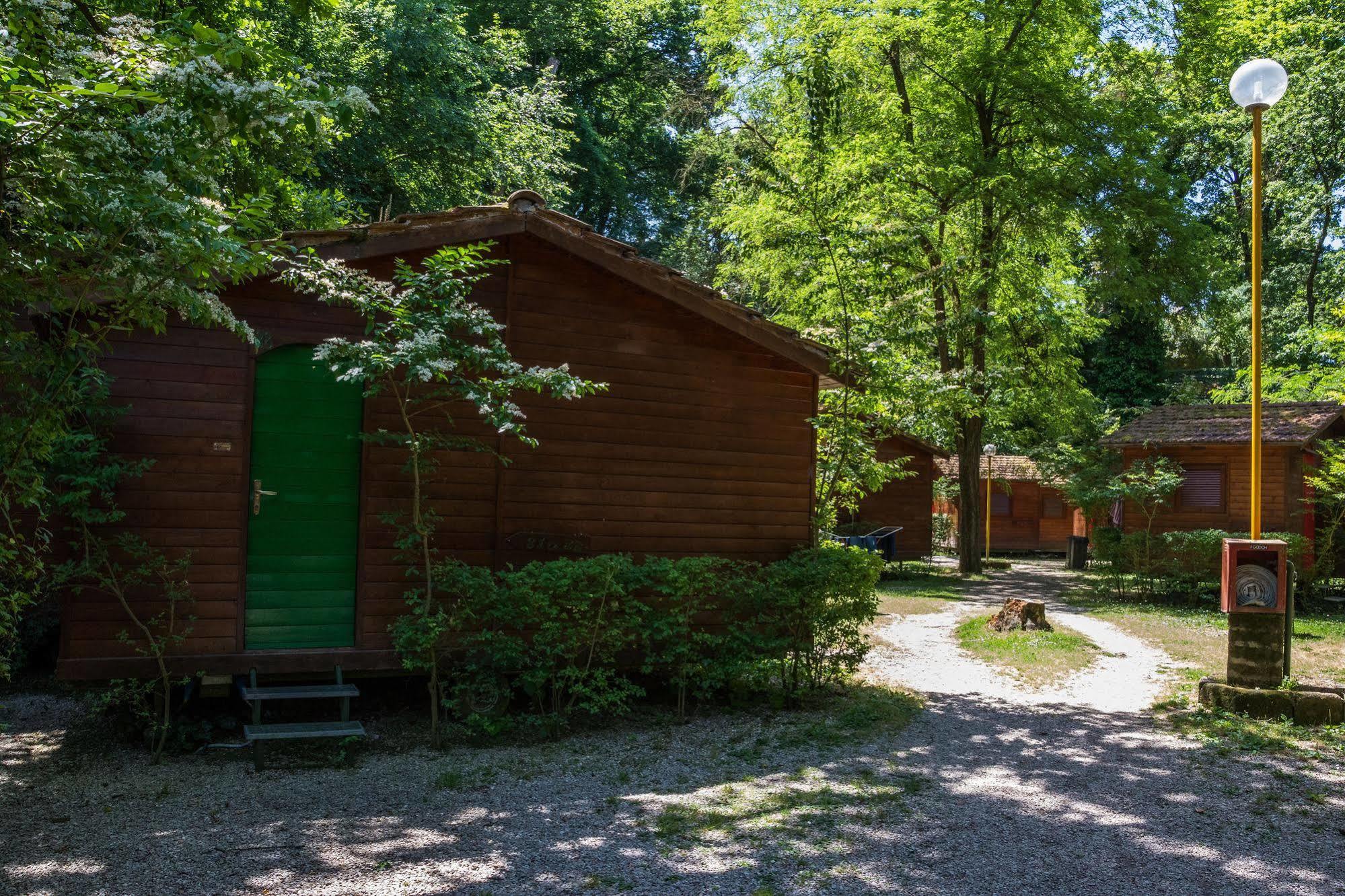 Seven Hills Village Campeggio 4*
