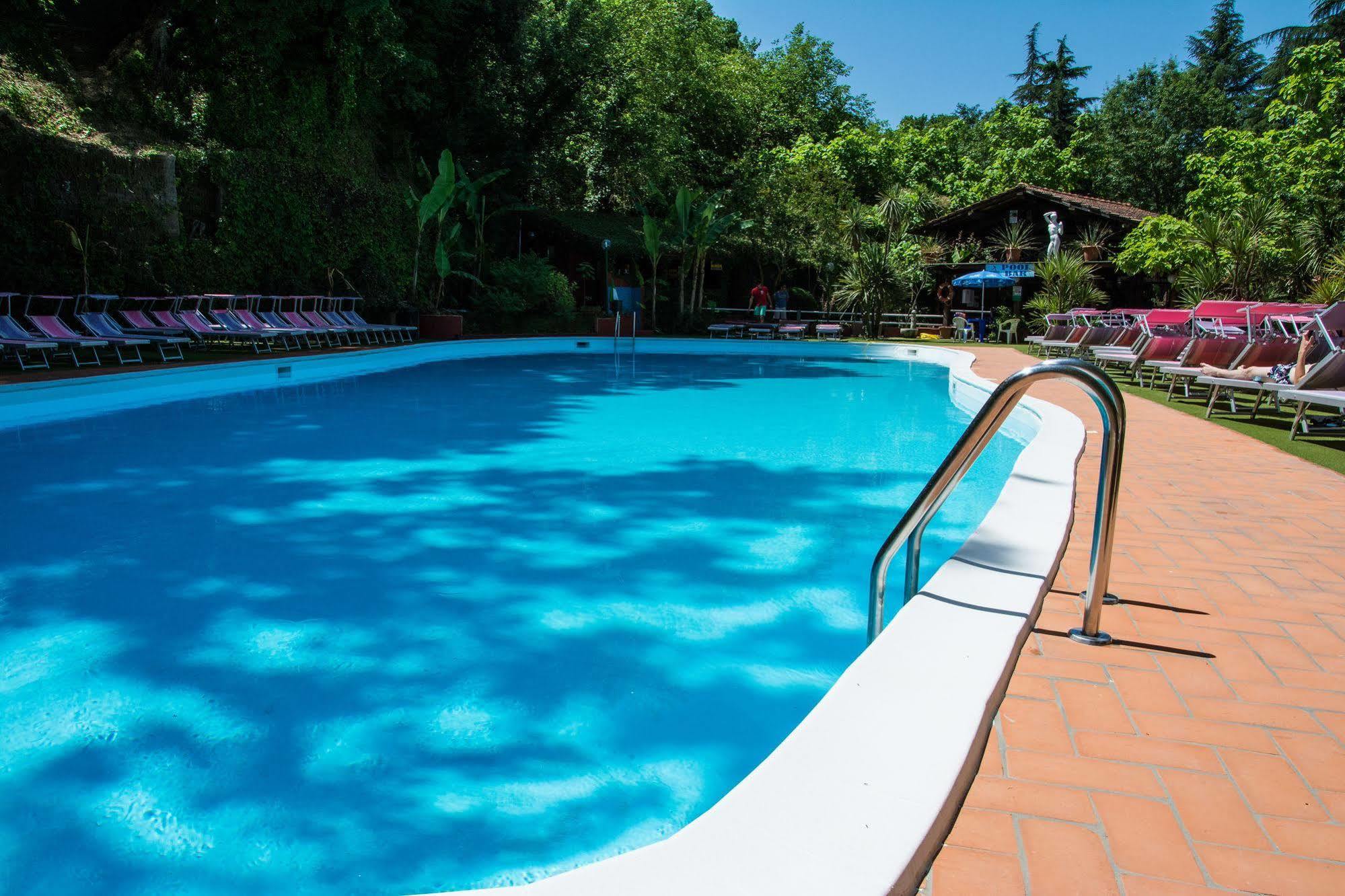 Campeggio Seven Hills Village 4*